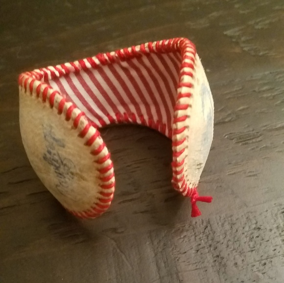 Vintage LA Dodgers Baseball Cuff Bracelet - Picture 2 of 2